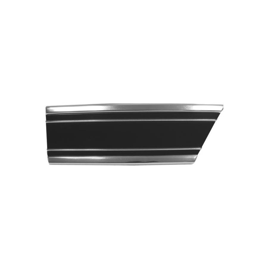 Front Right Fender Lower Rear Molding Black