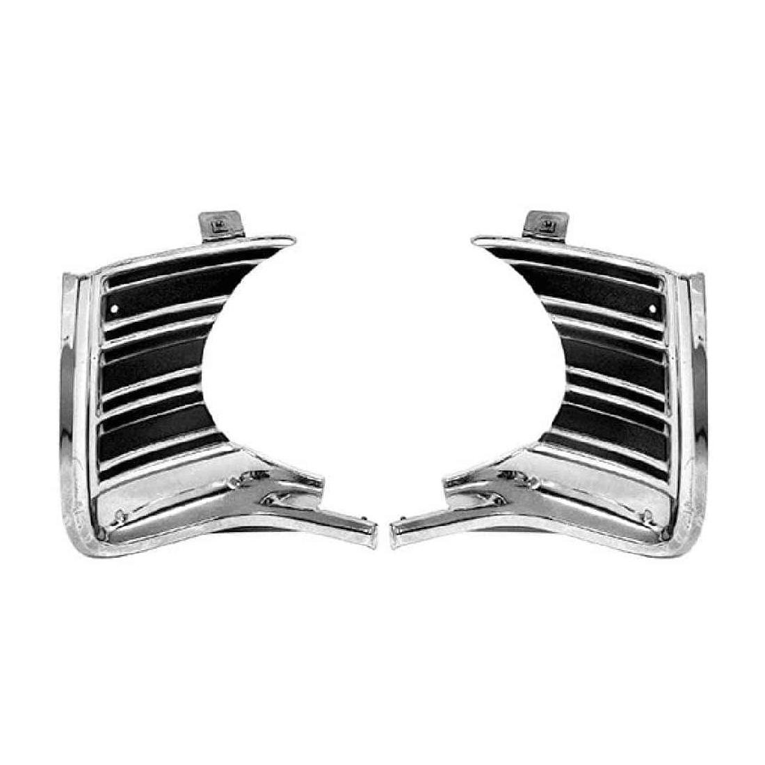 Front Grille Outer Molding Between Headlamps