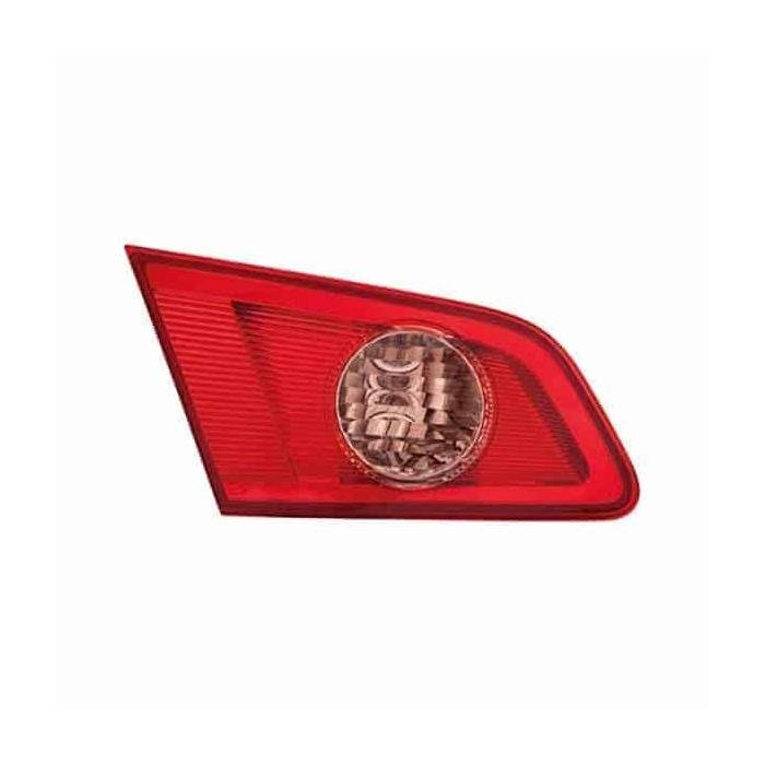 Rear Right Inner Tail Light Assembly for Sedan Models Deck Lid Mounted