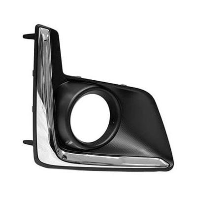 Passenger Side Fog Light Bezel 2016-2017 Subaru Crosstrek