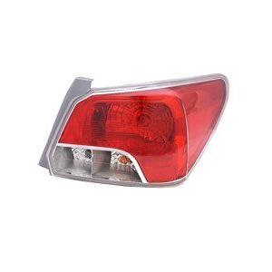 Passenger Side Tail Lamp Lens & Housing 2012-2016 Subaru Impreza