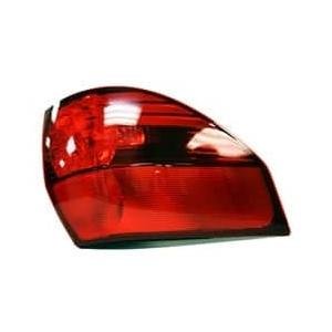 Driver Side Tail Light Assembly 2004-2005 Toyota Sienna