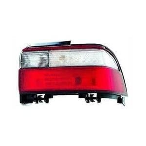 Passenger Side Tail Light Assembly 1996-1997 Toyota Corolla